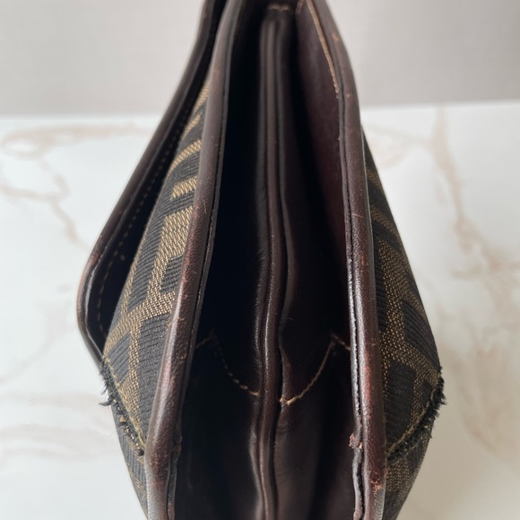 Fendi handbag - Picture 5 of 16